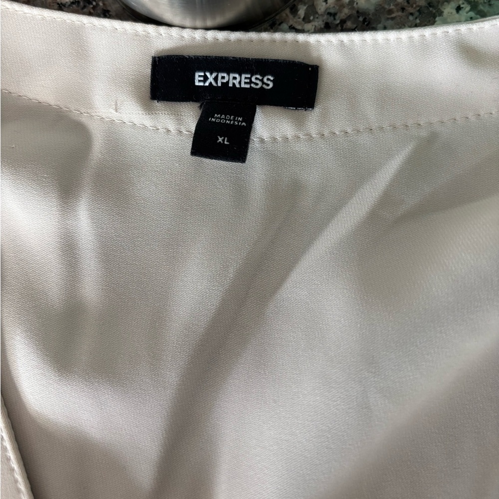 Notch neck blouse XL - Picture 2 of 4